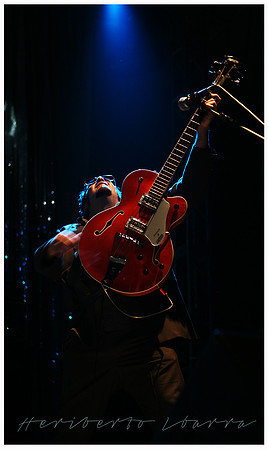 Álvaro Henríquez Pettinelli (Los Tres)